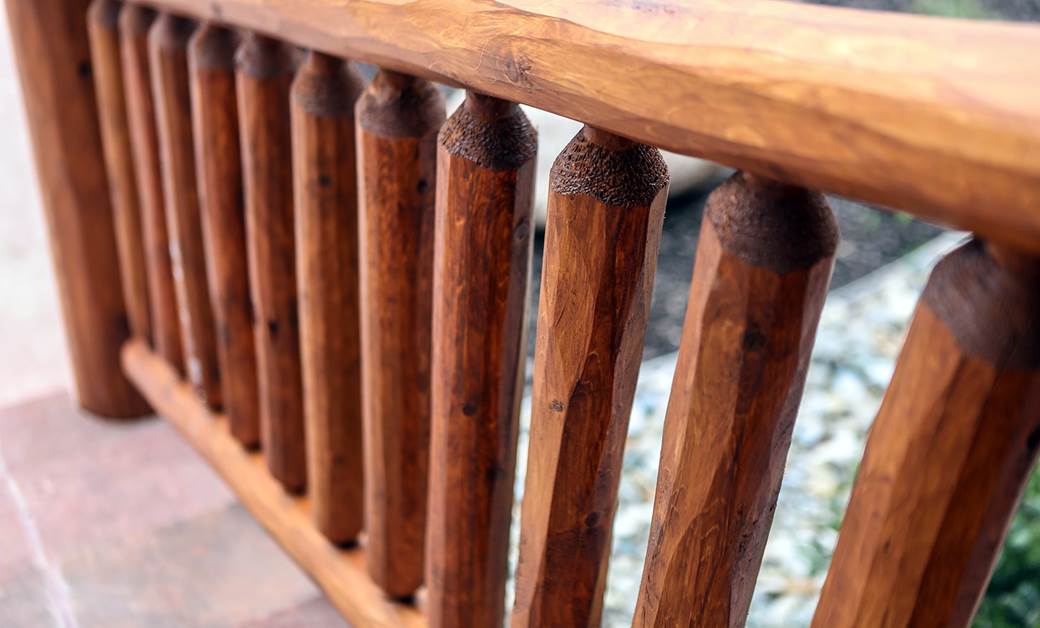 Classic Log Railing in Storm Teak
