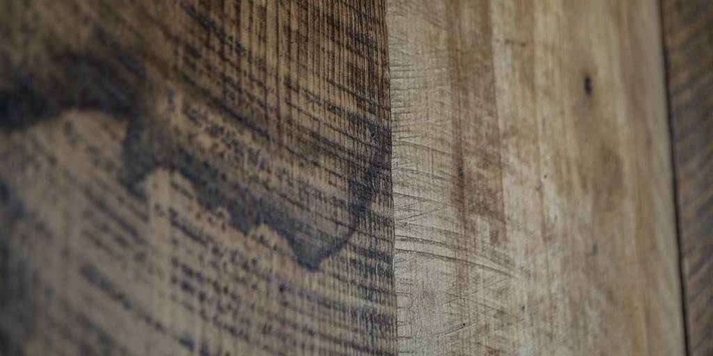 Close up of circle sawn texture on barn wood siding from Northern Log Supply