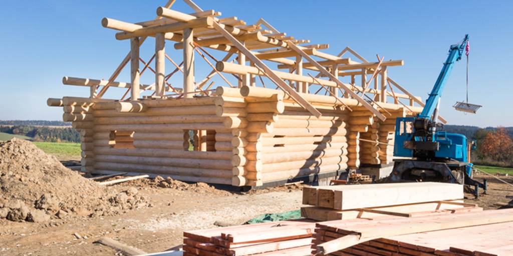 best time to build a log home